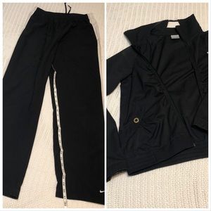 TRACK SUIT Nike Women’s M